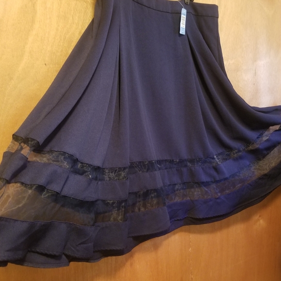 High waisted swing skirt - Picture 3 of 4